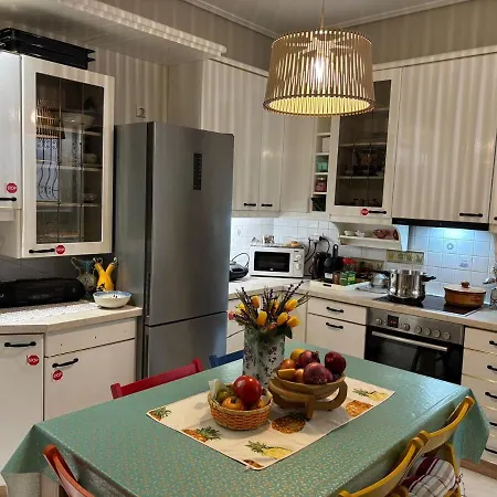 2 Bedrooms - Wifi - Close To Center - Fully Equipped Apartment